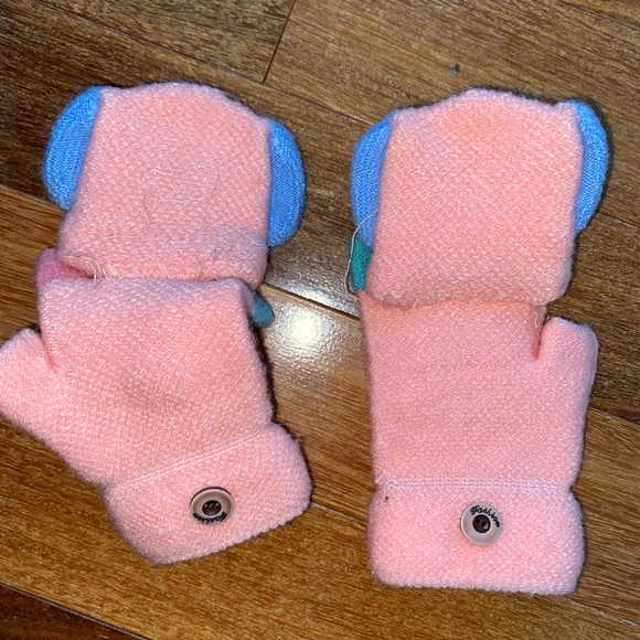 Toddler girl, 6 pair of mittens, and gloves - Picture 3 of 4